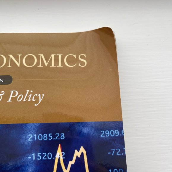 Macroeconomics 12th Edition Principles and Policy Softcover Textbook - Picture 3 of 11